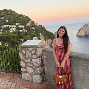 Meet your Posher, Melissa